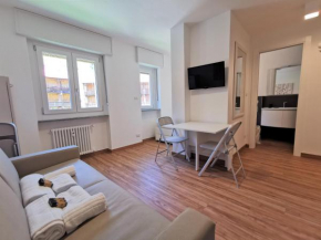 Hostdomus - Smart Tech Apartment